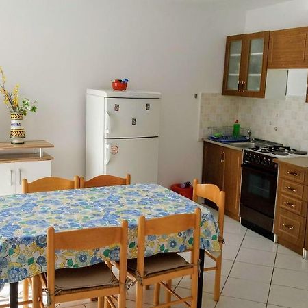 Apartments Tatjana Martinšćica Buitenkant foto